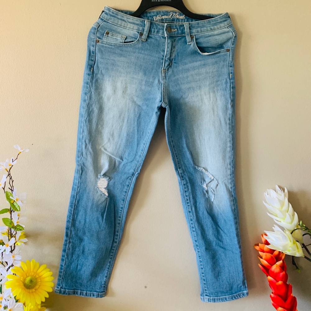 Universal Thread Mid Rise Boyfriend Crop